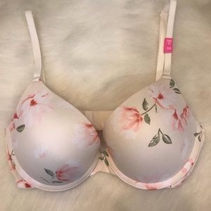 Pink VS Bra
